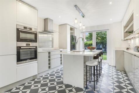 Kitchen.jpg &#96;
