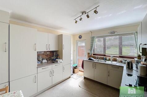 Fitted Kitchen