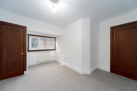 DOUBLE BEDROOM 3