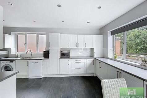 Fitted Kitchen