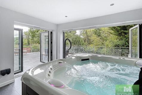 Hot Tub Room