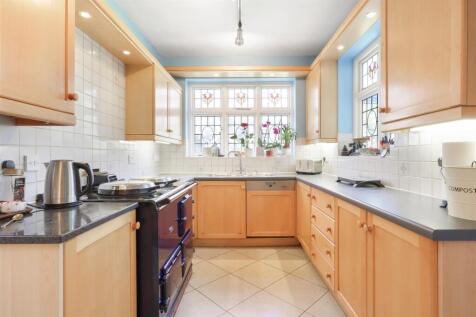 Fitted Kitchen