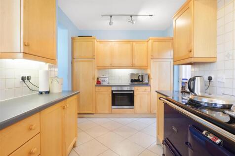 Fitted Kitchen