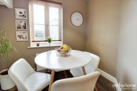 Kitchen/ Dining Room