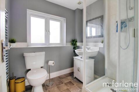 Master bedroom &amp; En-suite