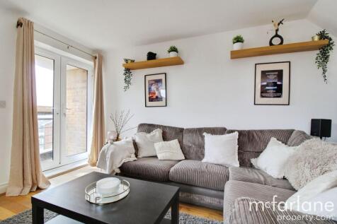 Open Plan Kitchen &amp; Living