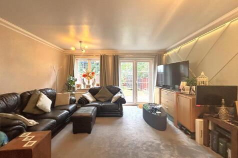 Living Room.jpeg