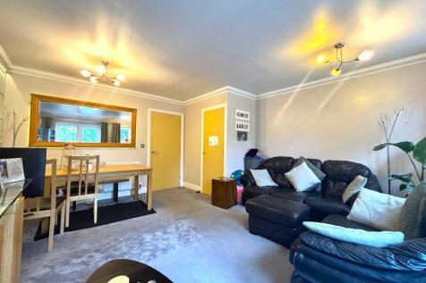 Living Room_1.jpeg