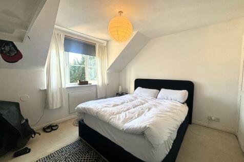 Bedroom_1.jpeg
