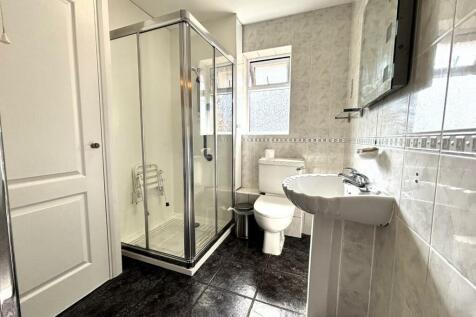 Bathroom.jpeg