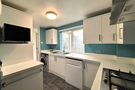 Kitchen_1.jpeg