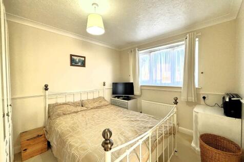 Bedroom 2.jpeg