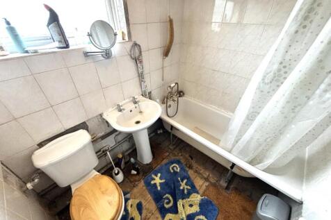 Bathroom.jpeg