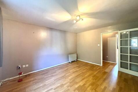 Living Room_1.jpeg