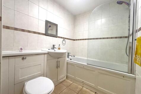 Bathroom.jpeg