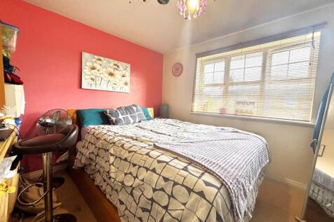 Bedroom 2.jpeg