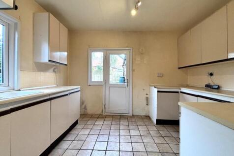Kitchen_1.jpeg
