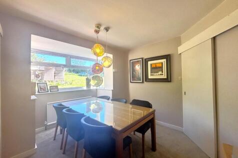 Dining Room.jpeg
