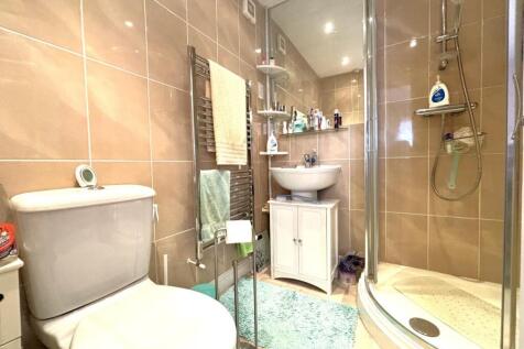 Ensuite.jpeg