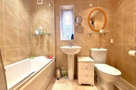 Bathroom.jpg