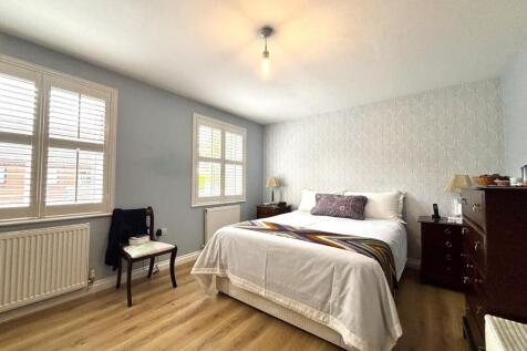 Bedroom 1.jpeg