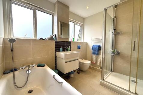 Bathroom.jpeg
