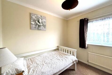 Bedroom 4.jpeg