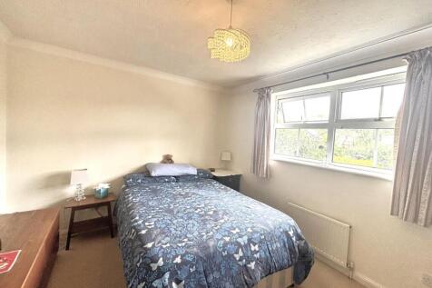 Bedroom 1.jpeg