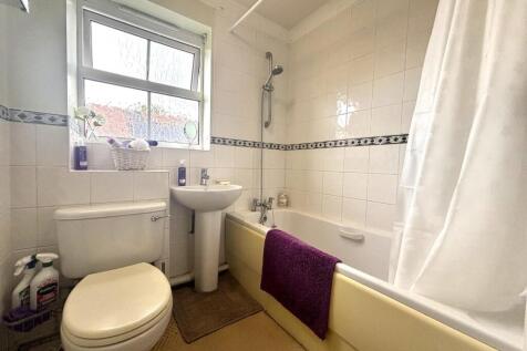 Bathroom.jpeg