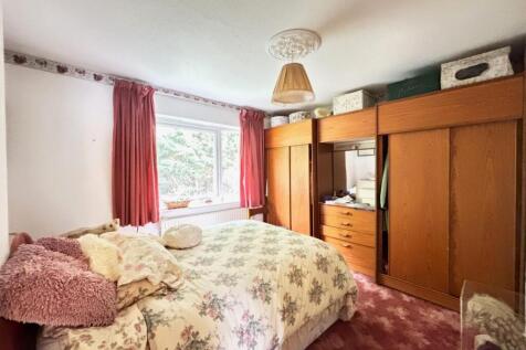 Bedroom 1.jpeg