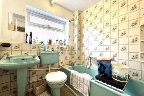 Bathroom.jpeg