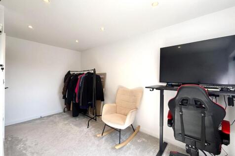 Bedroom 2.jpeg