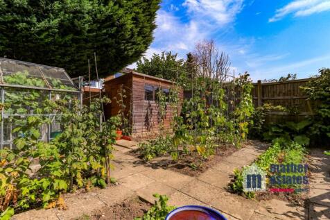 39 Sish Lane, Stevenage, SG1-19.jpg