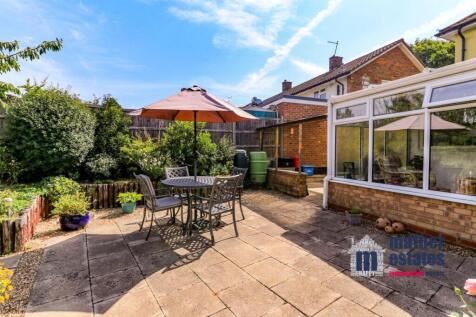 39 Sish Lane, Stevenage, SG1-11.jpg