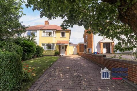 39 Sish Lane, Stevenage, SG1-3.jpg