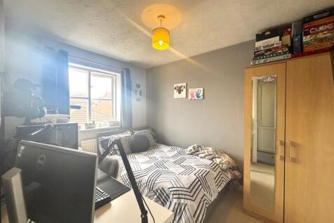 Bedroom 2.jpeg