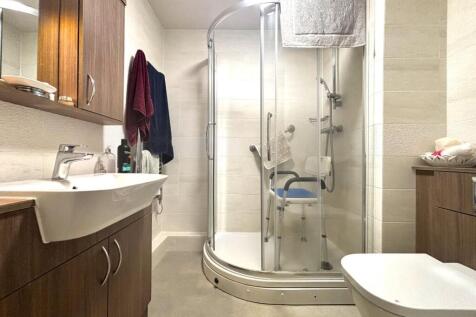 Shower Room.jpeg