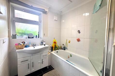 Bathroom.jpeg