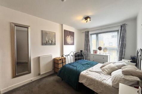 Bedroom 1.jpeg