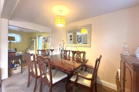 Dining Room.jpeg