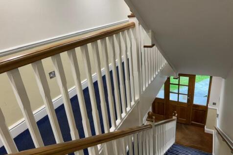 ENTRANCE LOBBY