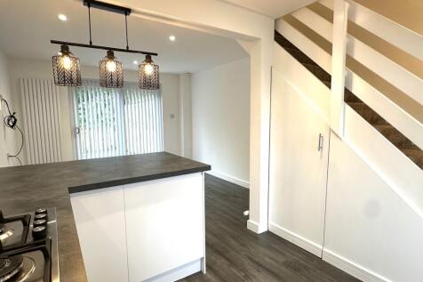 Open Plan Kitchen and Lounge