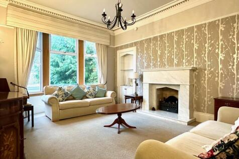 Formal Lounge