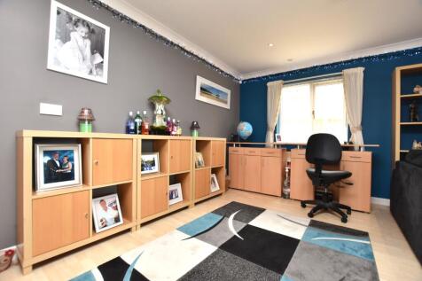 Lounge/study area