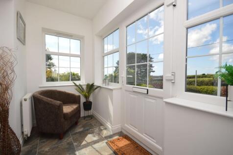 Porch/Sun Room