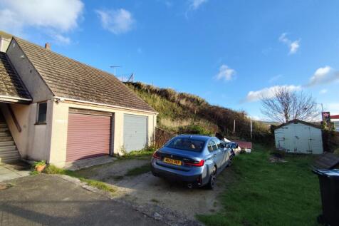 Double Garage &amp; Parking