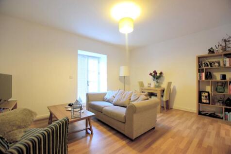 Living room / Dining