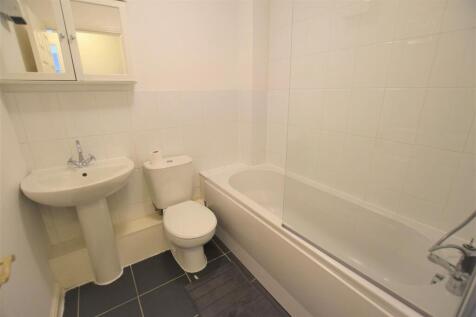 Main bathroom