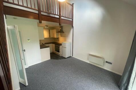 LOUNGE/KITCHEN