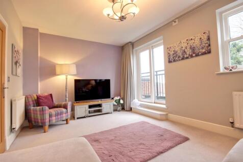 1st Floor Living Room